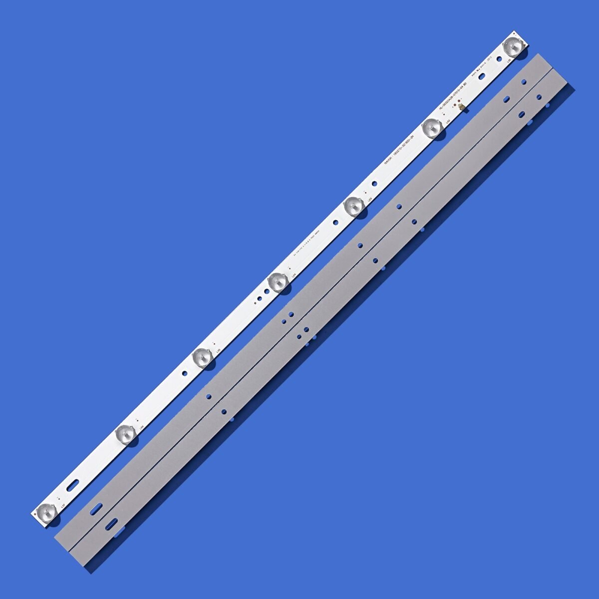 KIT TIRAS DE LED para HL-00320A28-0701S-04 303CX320031 ZDCX32D07-ZC14FG-05 32LEM 32LEX H32B7000K S3201EL - Imagen 2